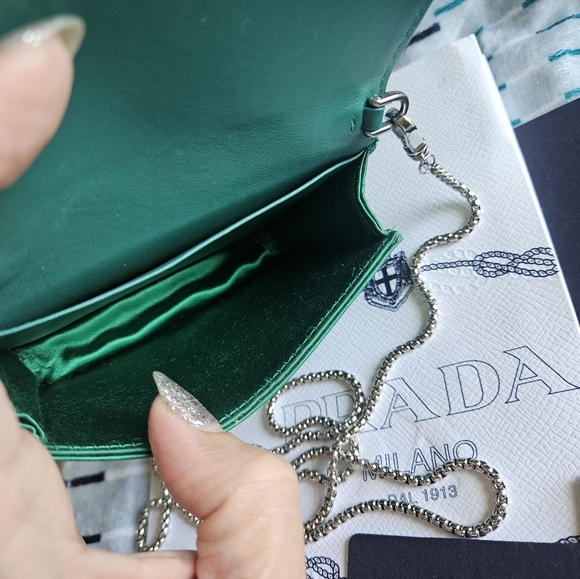 Prada logo-plaque cardholder/mini bag - Picture 12 of 17